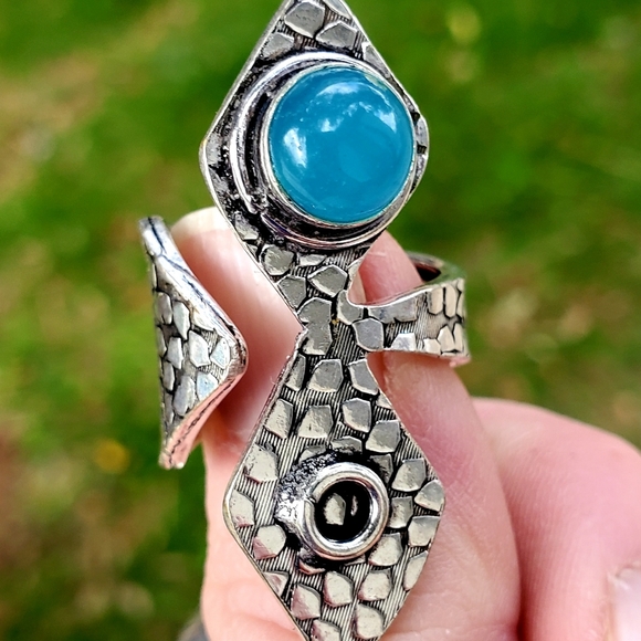 New Unique Chalcedony Open Cuff Silver Ring. - Picture 14 of 16